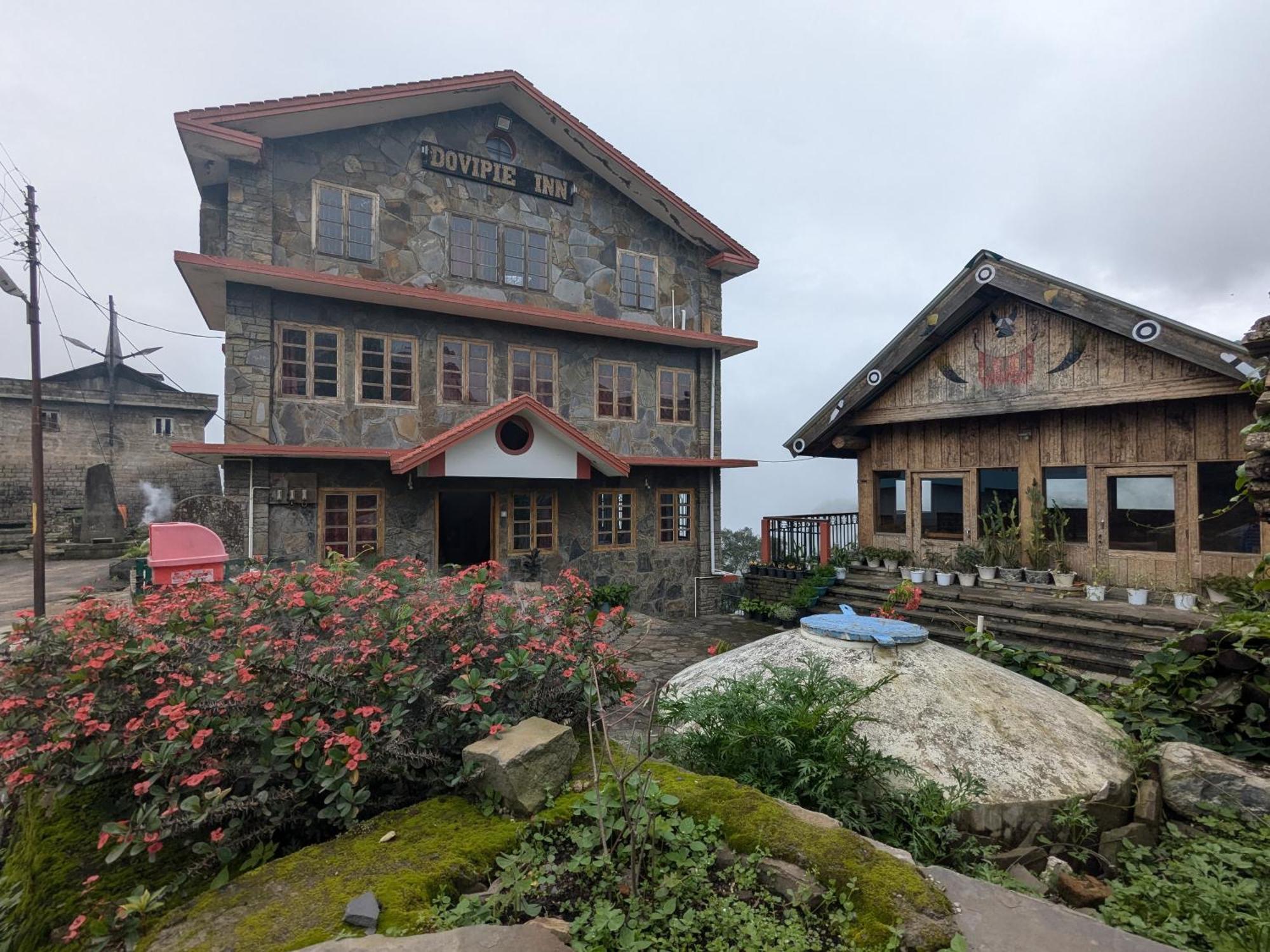 Dovipie Inn Kohima 외부 사진