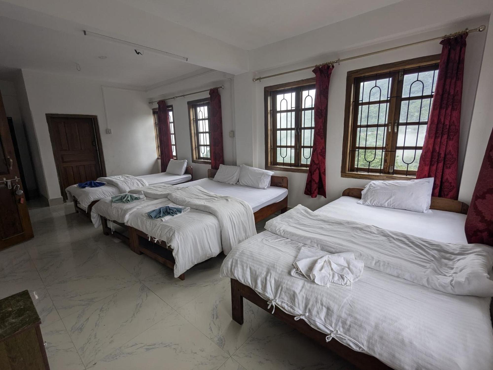 Dovipie Inn Kohima 외부 사진